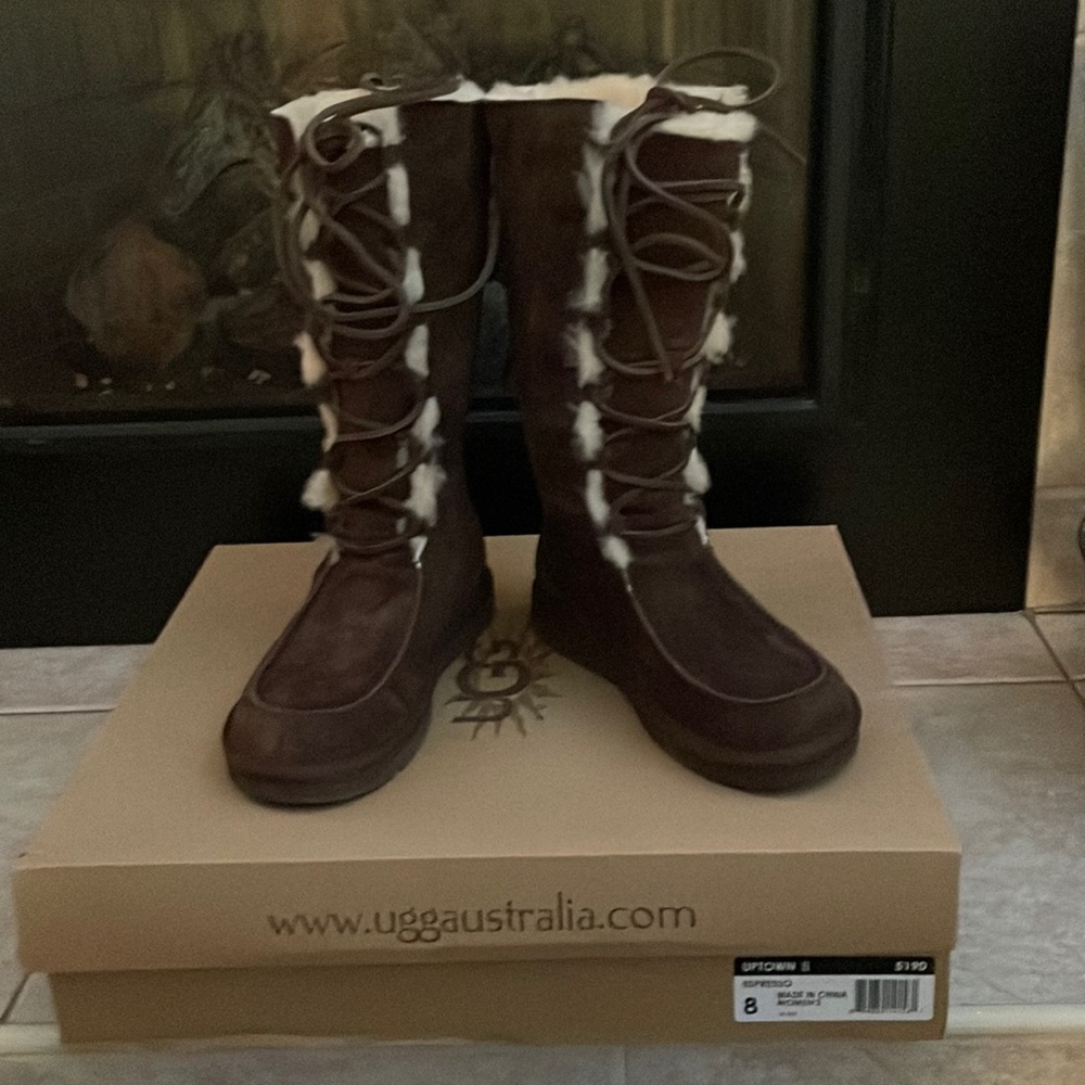 Lightly used Uptown II Woman’s Ugg
